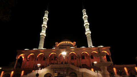 Bugün Kandil Mi? 2022 Regaip Kandili Bugün Mü?